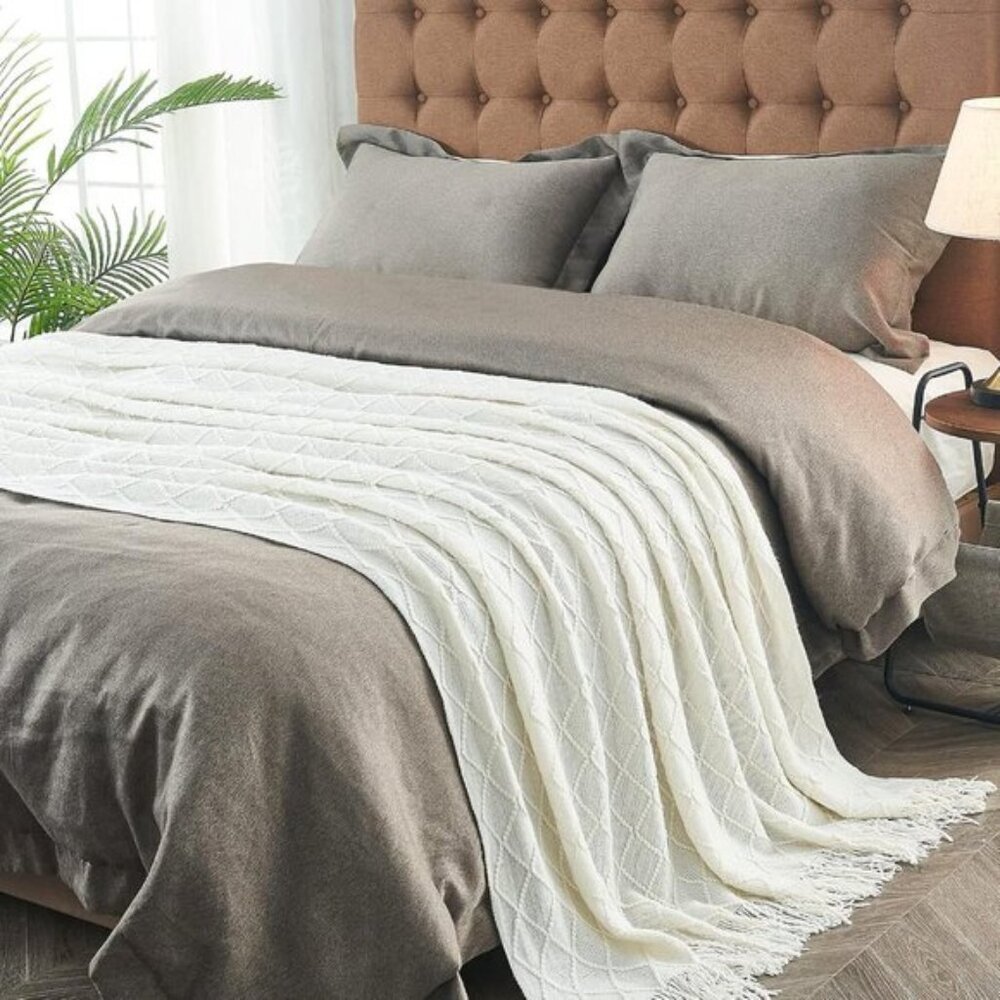 New Lightweight Summer Knitted Throw Blanket for Couch & Bed, Soft Tassel